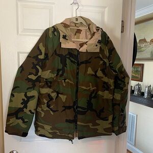 Adventure Tech Men's Camouflage Military Jacket - size L (guess).